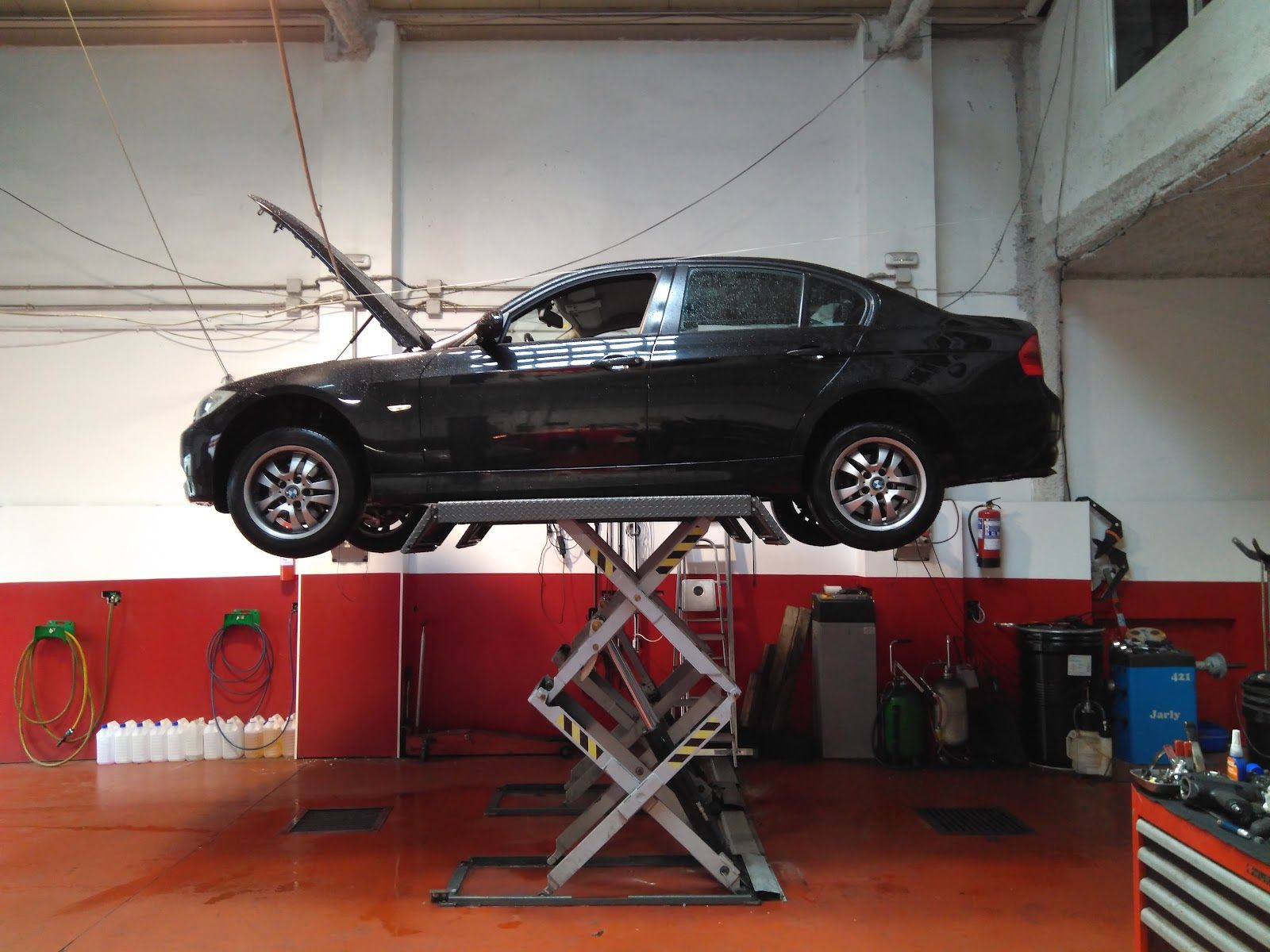 A J Reparaciones del Automóvil, foto 2 de 4