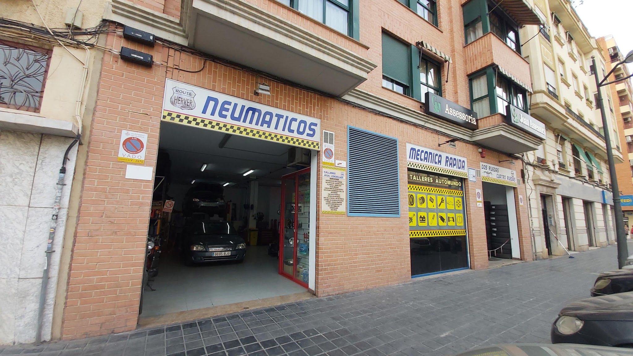Talleres Automundo, foto 1 de 5
