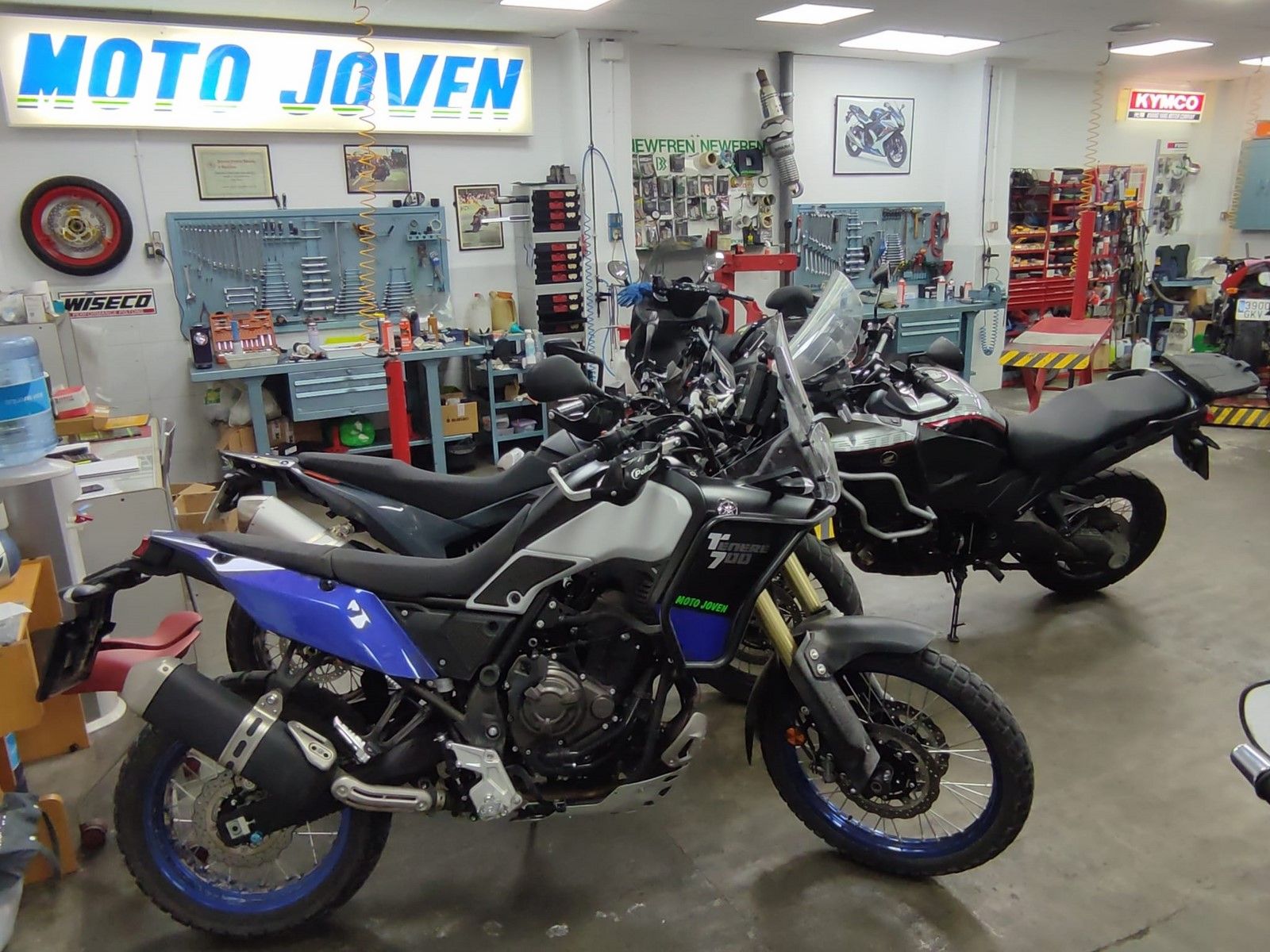 Moto Joven, foto 2 de 5