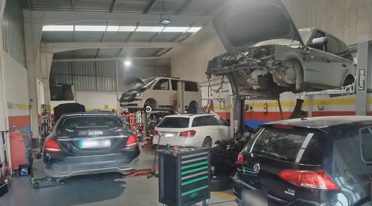 Talleres AR Sport Auto Trucks, foto 2 de 5